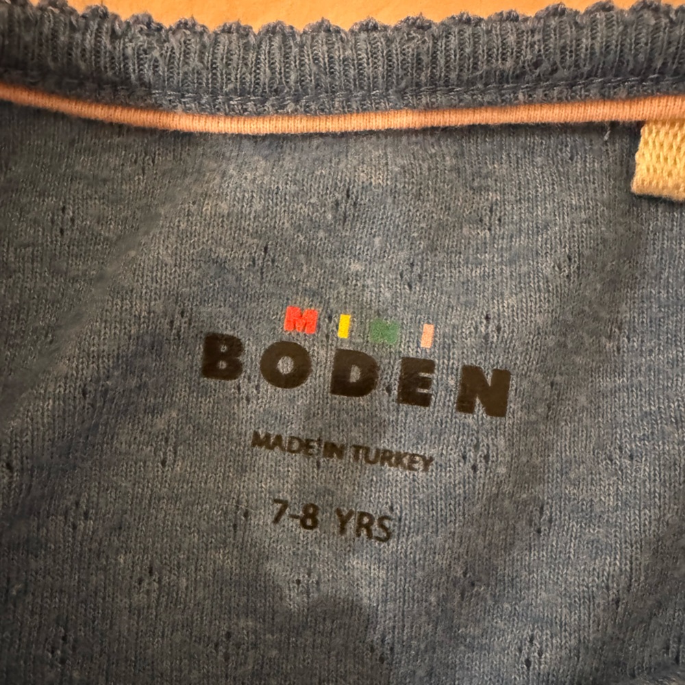 Used Mini Boden puppy embroidered skirt and 2 shirts - Picture 13 of 14